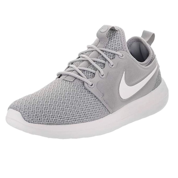 Nike Shoes - Nike Women Roshe Two Running Shoe EUC 11.5